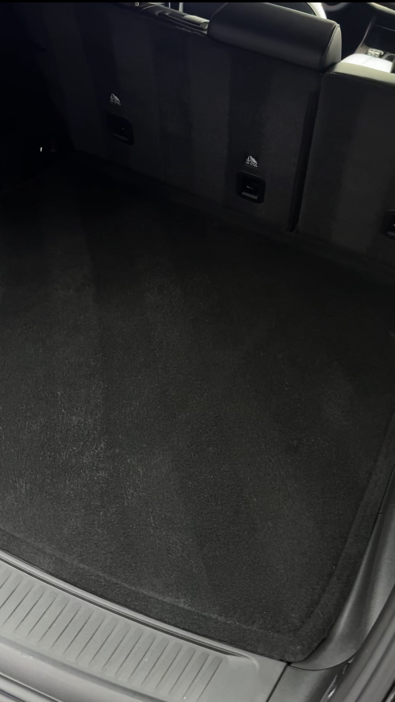 Wagoneer - Center Console